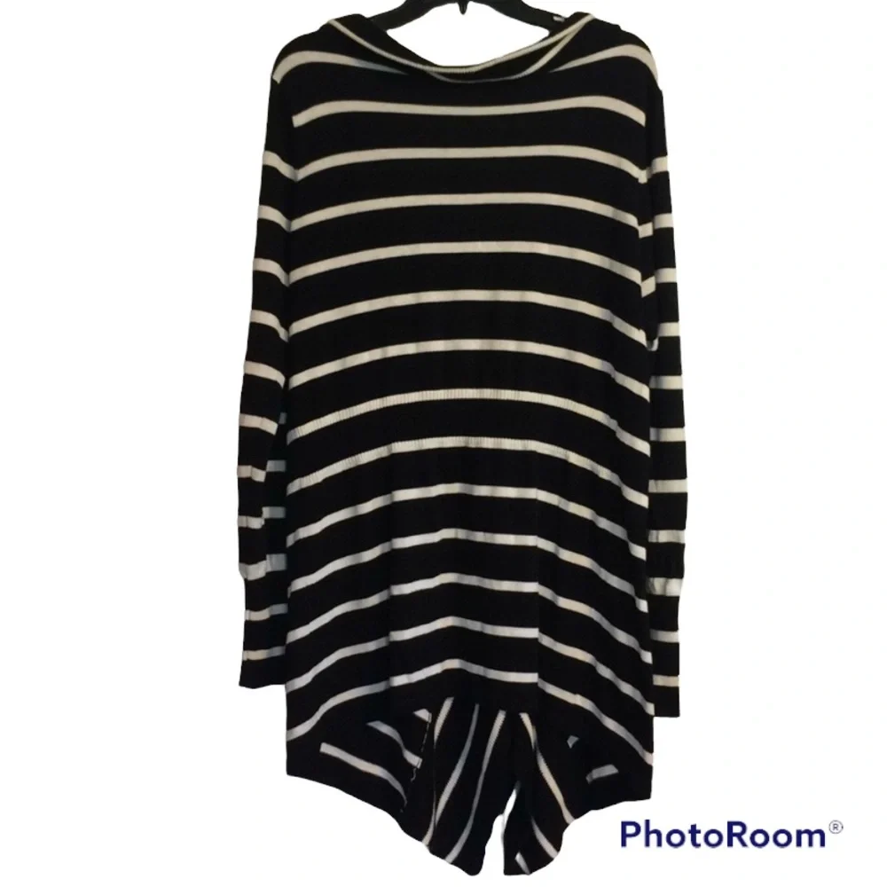 Striped Ruffled Cardigan - Picture 5 of 6